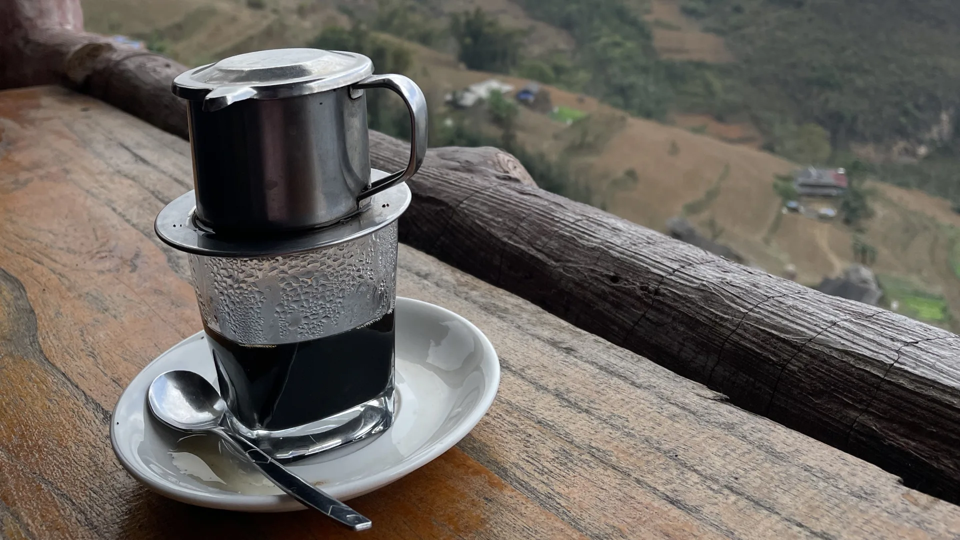 Så brygger du vietnamesiskt kaffe med phin