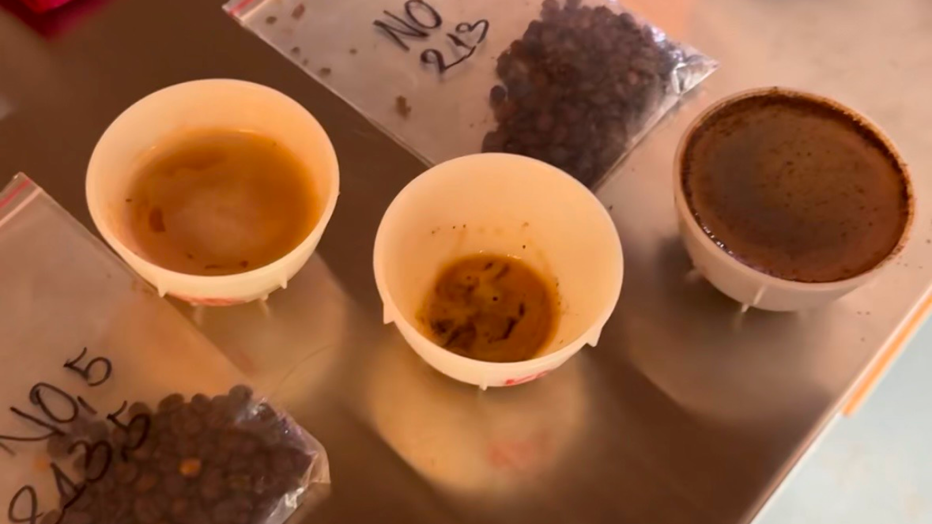 Roasted Robusta beans with tasting notes: dark chocolate, hazelnut, caramel